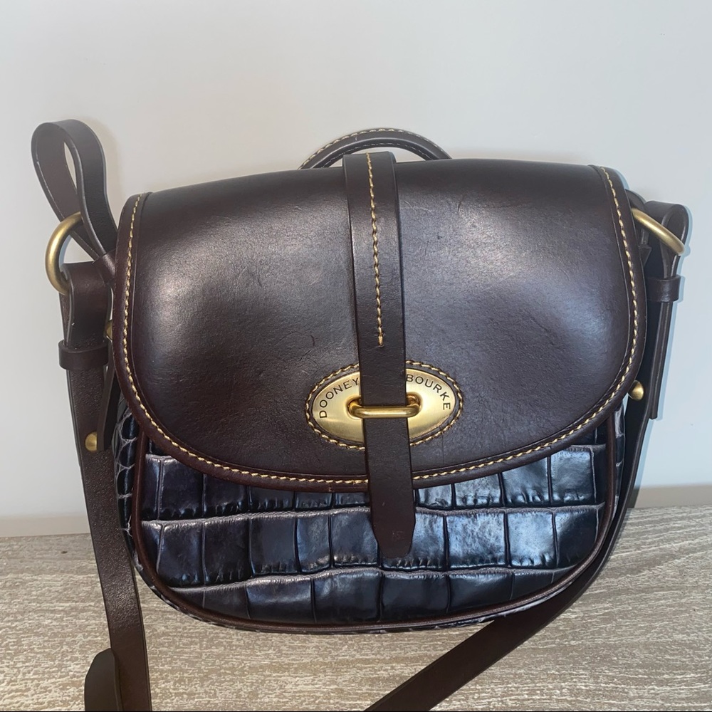 **RARE SAMPLE BAG*** Dooney  & Bourke Croc Print Leather Crossbody Purse - Picture 3 of 16